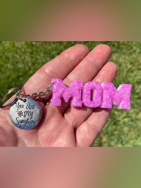 Pink MOM Keychain with 'You Are My Sunshine' Tag